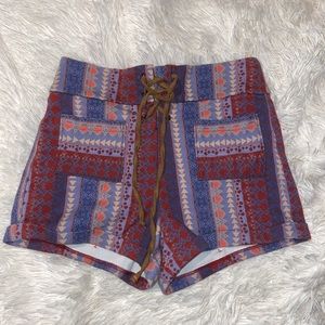 HOLLISTER AZTEC SHORTS